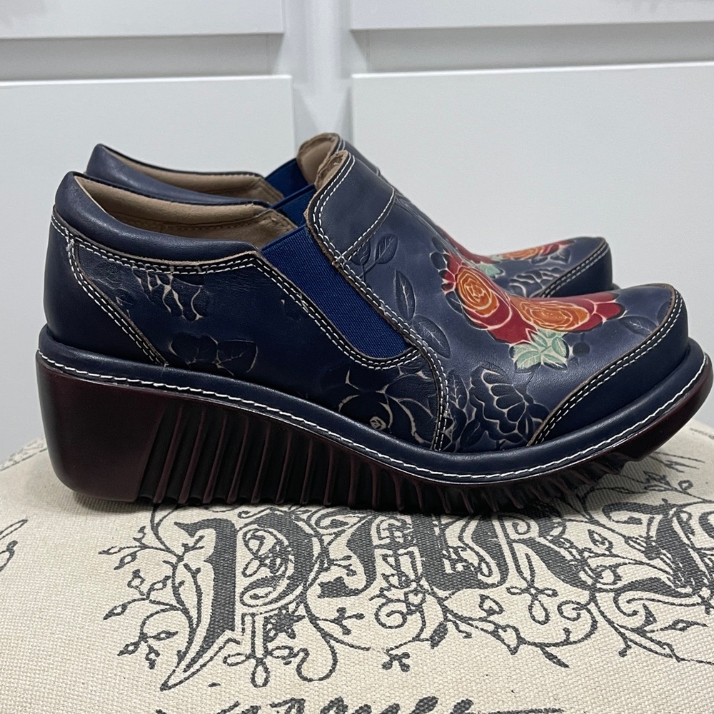 Spring Step L’Artiste Blue Platform Floral Shoe